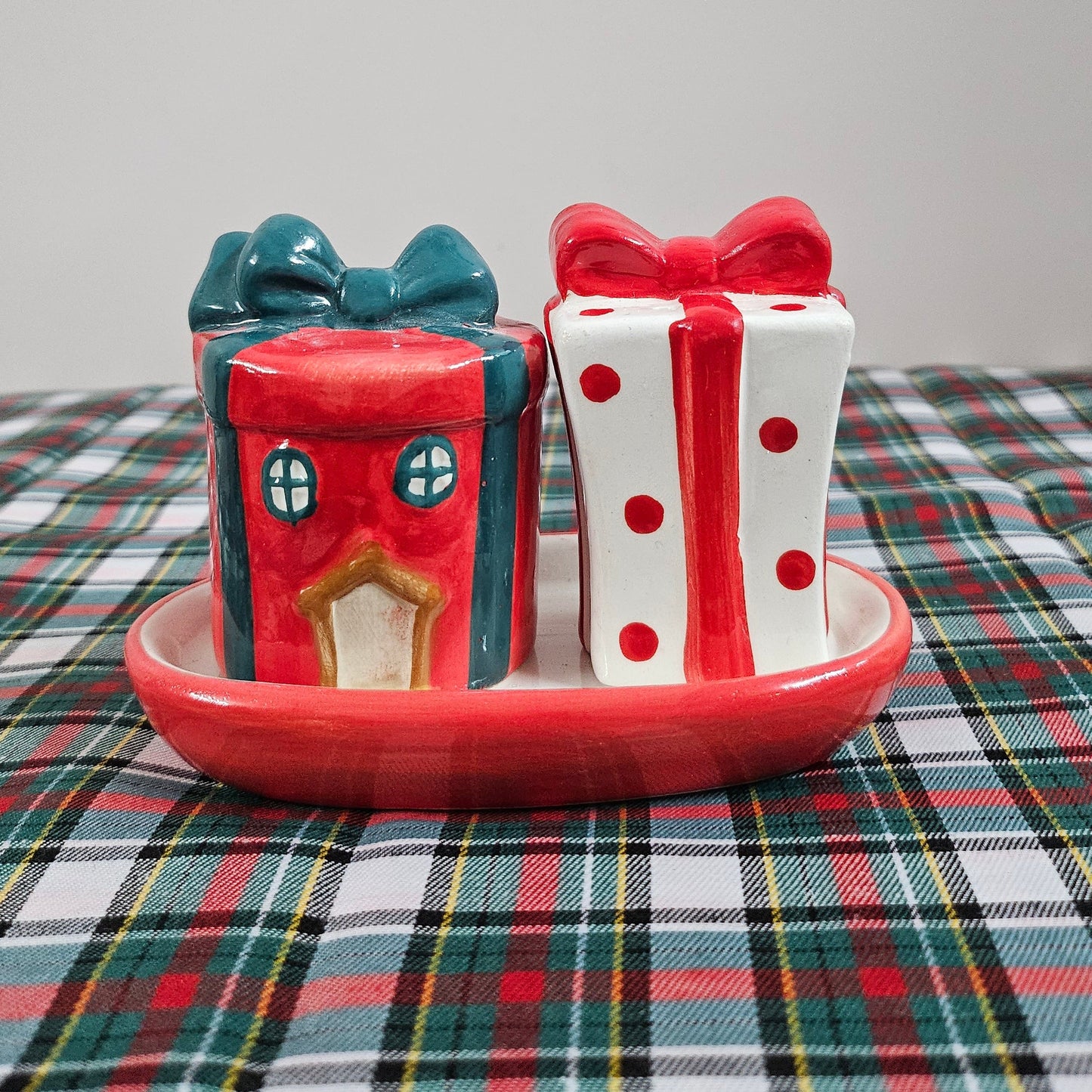 Salt and Pepper  Dispenser - Christmas Theme /Ceramic