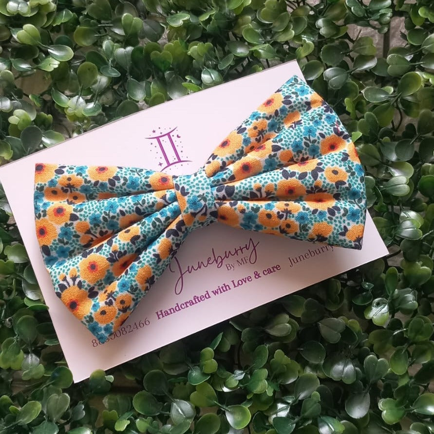 Vintage Flower Classic Bow