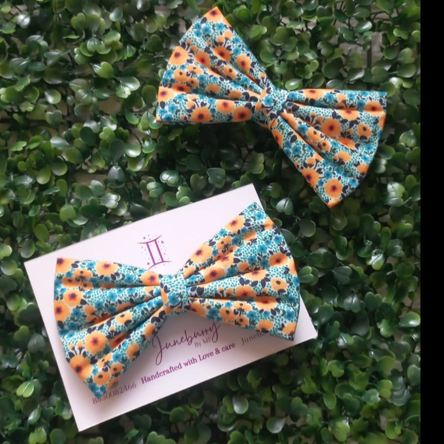 Vintage Flower Classic Bow